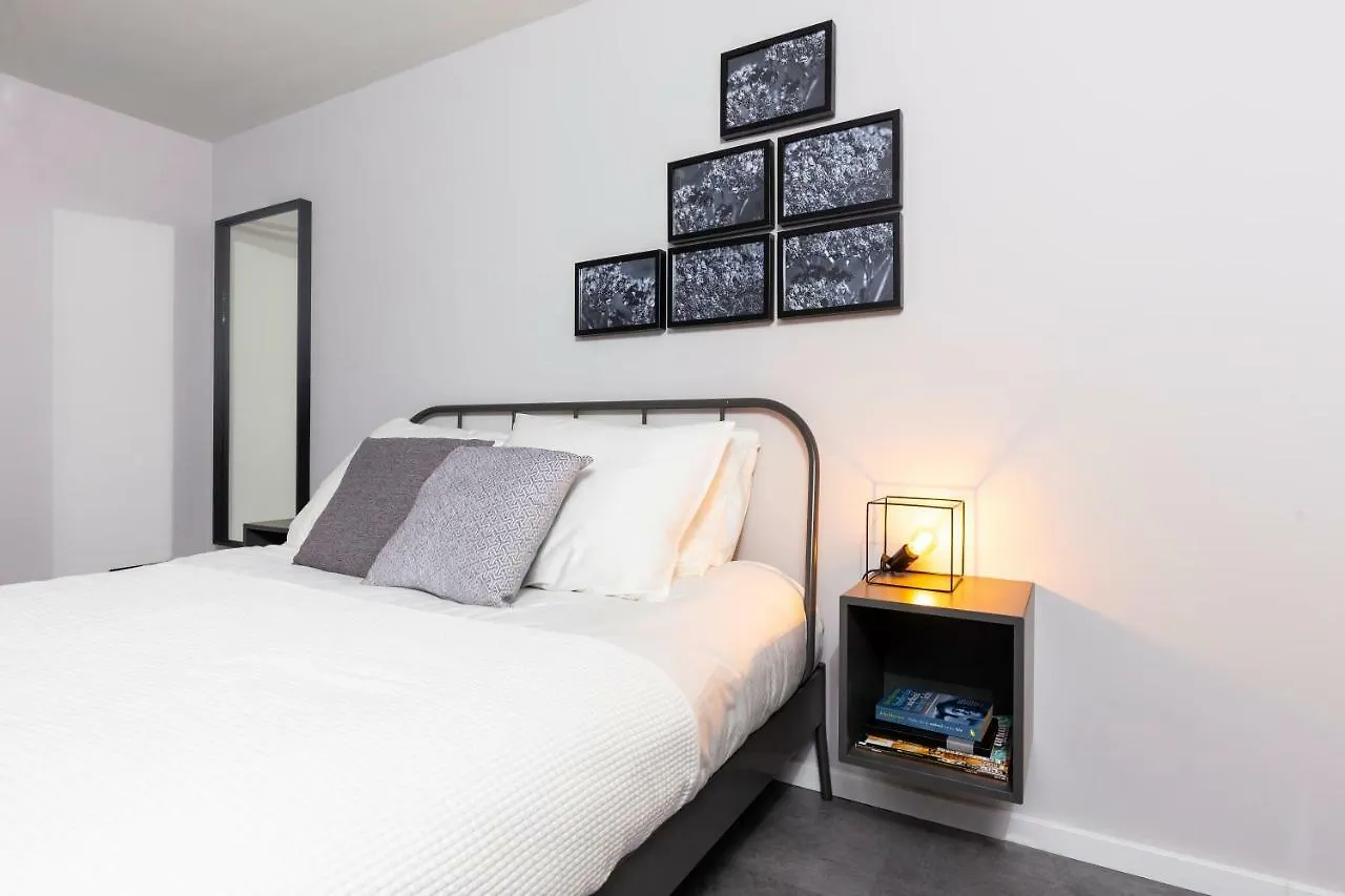 Wow, Premium Private Twin Apt Delft City Central Station Utopia Apartment